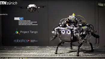 Cel mai impresionant robot de luptă are nevoie de ”ochii” din cer ai unei drone