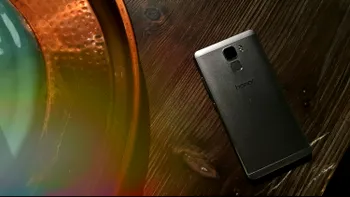 Honor 7, vârful de gamă accesibil al Huawei, a fost lansat în România