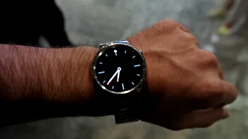 Huawei Watch este superb și tocmai a fost lansat în România