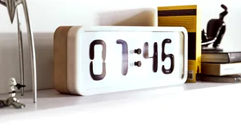 Ceasul în care timpul devine lichid