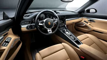 Porsche alege Apple CarPlay, pentru că Android Auto furnizează prea multe date