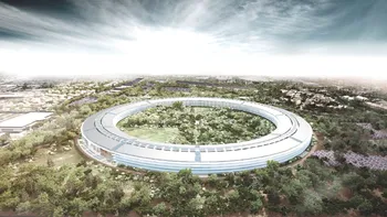 Apple se mută într-un campus imens care arată ca o navă spațială