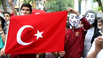 De ce atacă Anonymous site-urile din Turcia