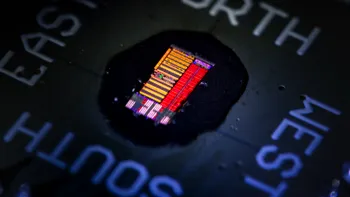 Primul microcip pe bază de fotoni este de 15 ori mai rapid decât cipurile electronice