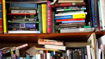 Shelfie îți transformă cărțile tipărite în format digital