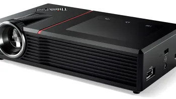 Lenovo ThinkPad Stack Mobile Projector e perfect pentru prezentări