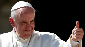 Religie 2.0: Papa Francisc a binecuvântat fotografia din telefonul unei femei