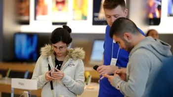 Câte zile dintr-un an petreci uitându-te la smartphone
