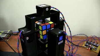 Câte secunde crezi că îi ia unui robot să rezolve un cub Rubik? [VIDEO]