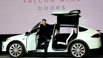 Tesla nu se vinde oricui: Elon Musk își selectează clientela