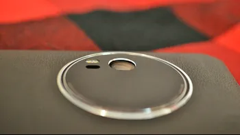 ASUS ZenFone Zoom, Max și 2 Deluxe Special Edition, disponibile în România