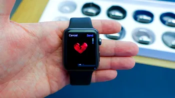 Un Apple Watch a prevenit un infarct și a salvat o viață