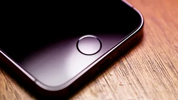 Apple deja înregistrează milioane de precomenzi pentru iPhone SE în China