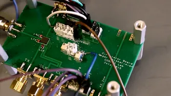 Acest cip poate dubla viteza internetului wireless cu o singură antenă