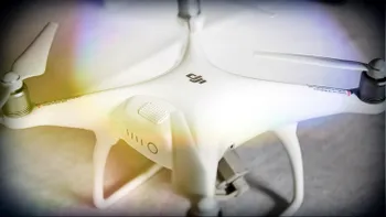 La prezentarea DJI Phantom 4 am înțeles de ce dronele pot face mai mult bine decât rău