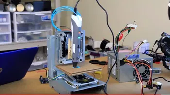 Imprimanta 3D care printează țesuturi artificiale poate schimba medicina