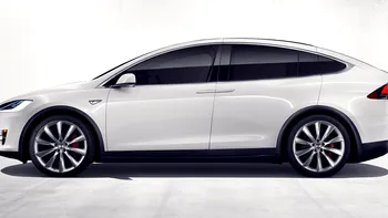 Din motive de siguranță, Tesla cheamă înapoi Model X