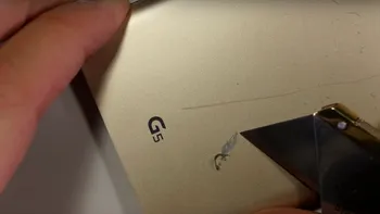 LG răspunde controversei - LG G5 făcut din plastic