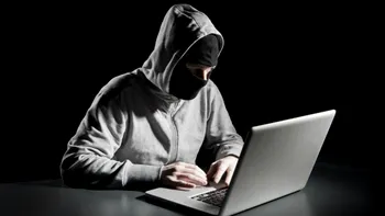 Hackerul care a furat milioane de dolari din bănci, obligat să înapoieze toți banii