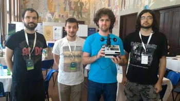 Dispozitivul care măsoară intensitatea soarelui și puterea vântului, creat de români