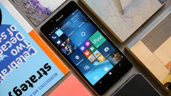 E oficial: Microsoft renunță la producția de telefoane cu Windows