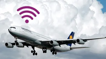 Panică în avion din cauza unui hotspot WiFi