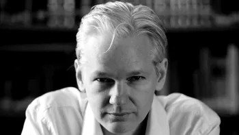 Omul care a publicat secretele murdare ale SUA arată cum lucrează Google cu Clinton