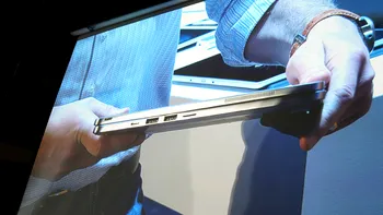 Un nou laptop 2-în-1 cu Windows 10 va fi proiectat de Porsche