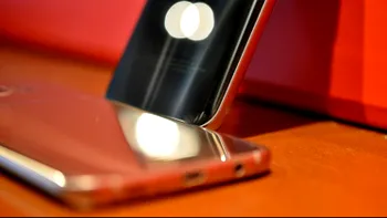 eMAG: Revoluția Prețurilor aduce reduceri la smartphone-uri de top