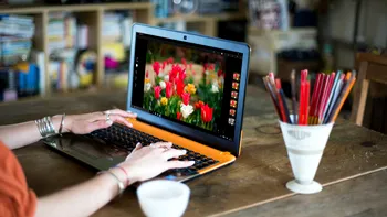 Noile VAIO C15 aduc un pic de culoare laptopurilor