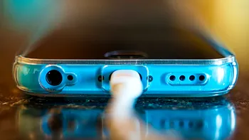 Greșeli frecvente pe care le faci și care distrug bateria telefonului