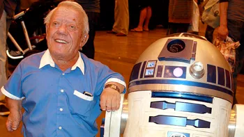 A murit Kenny Baker, omul care l-a adus la viață pe robotul R2-D2 din Star Wars