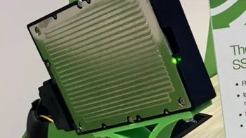 Seagate a construit cel mai mare SSD, dar nu pentru utilizatorii de rând