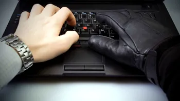 Apple plătește hackeri pentru a-i compromite dispozitivele