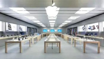 Un client nemulțumit distruge toate iPhone-urile dintr-un Apple Store
