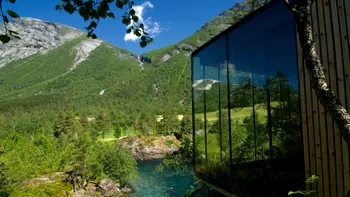 Casa din filmul Ex Machina este un hotel de lux în Norvegia