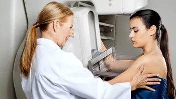 O inteligență artificială ar putea depista cancerul la sân de 30 de ori mai repede decât medicii