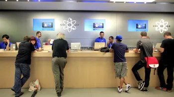 A lucrat 11 ani ca inginer la Apple, dar acum nu se poate angaja ca vânzător în magazinele companiei