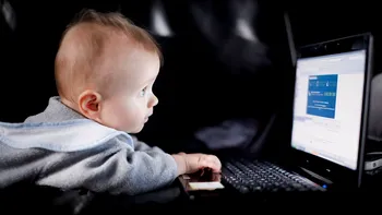 De la ce vârstă învață copiii români să folosească PC-ul