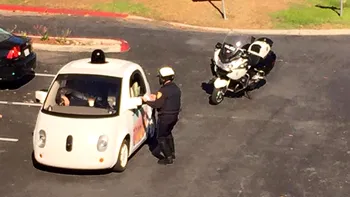Mașinile autonome, ”prietene” cu poliția: cum va lucra Google cu autoritățile