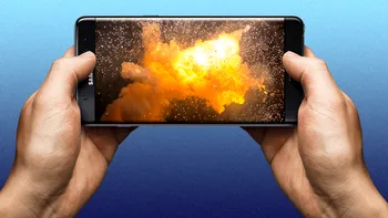 Un Samsung Galaxy S7 a explodat fără să fie pus la încărcat