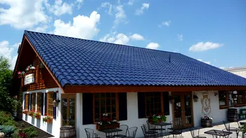 Tesla a dezvăluit acoperișul solar ce îmbină designul cu utilitatea