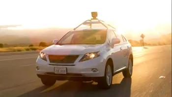 Pasagerul dintr-o mașină autonomă Google a ajuns la spital în urma unui accident