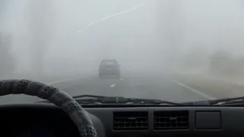Cum eviți aburirea geamurilor mașinii pe timp de iarnă