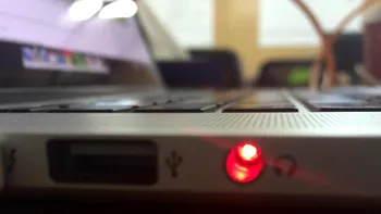 Ce a mai eliminat Apple din noile MacBook Pro