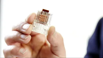A fost creat stick-ul USB care poate face teste HIV pe loc