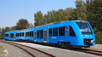Primul tren cu zero emisii, propulsat de hidrogen, debutează în Germania