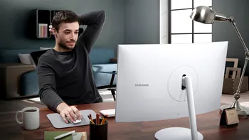CES 2017: Noul monitor curbat al Samsung e creat pentru gameri
