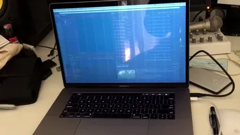 MacOS 10.12.2 promite să rezolve problemele noilor MacBook Pro