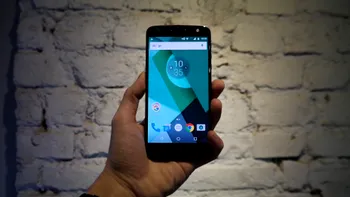 Moto Z este acum disponibil în România